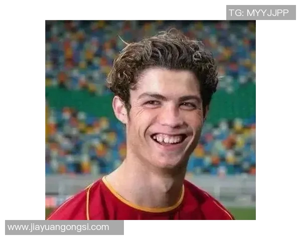 当今足坛巨星风云榜揭晓现役明星球员的精彩表现与成就分析