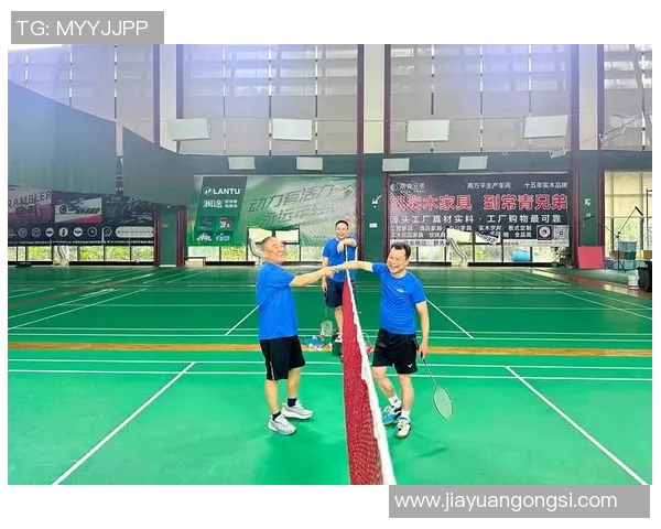 羽毛球的魅力之旅:深入了解重庆羽毛球队的团队合作精神与训练秘辛